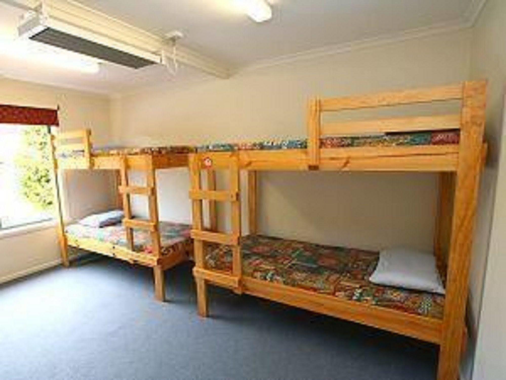 Хостел Launceston Backpackers Экстерьер фото
